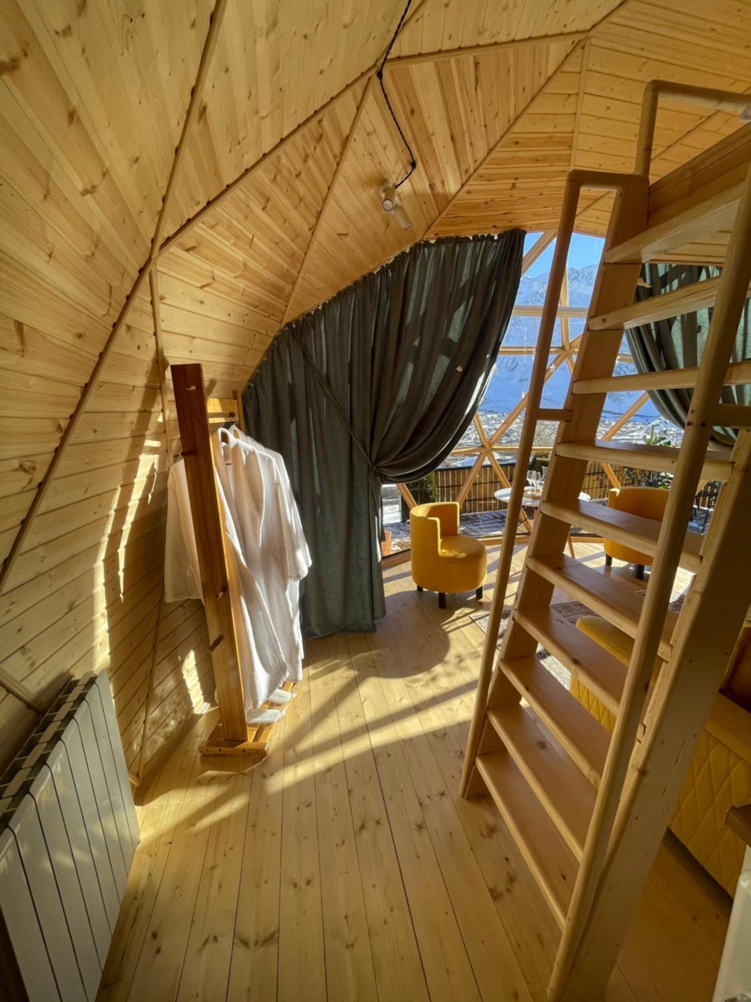 Gabua Glamping Villa Kazbegi Exterior photo