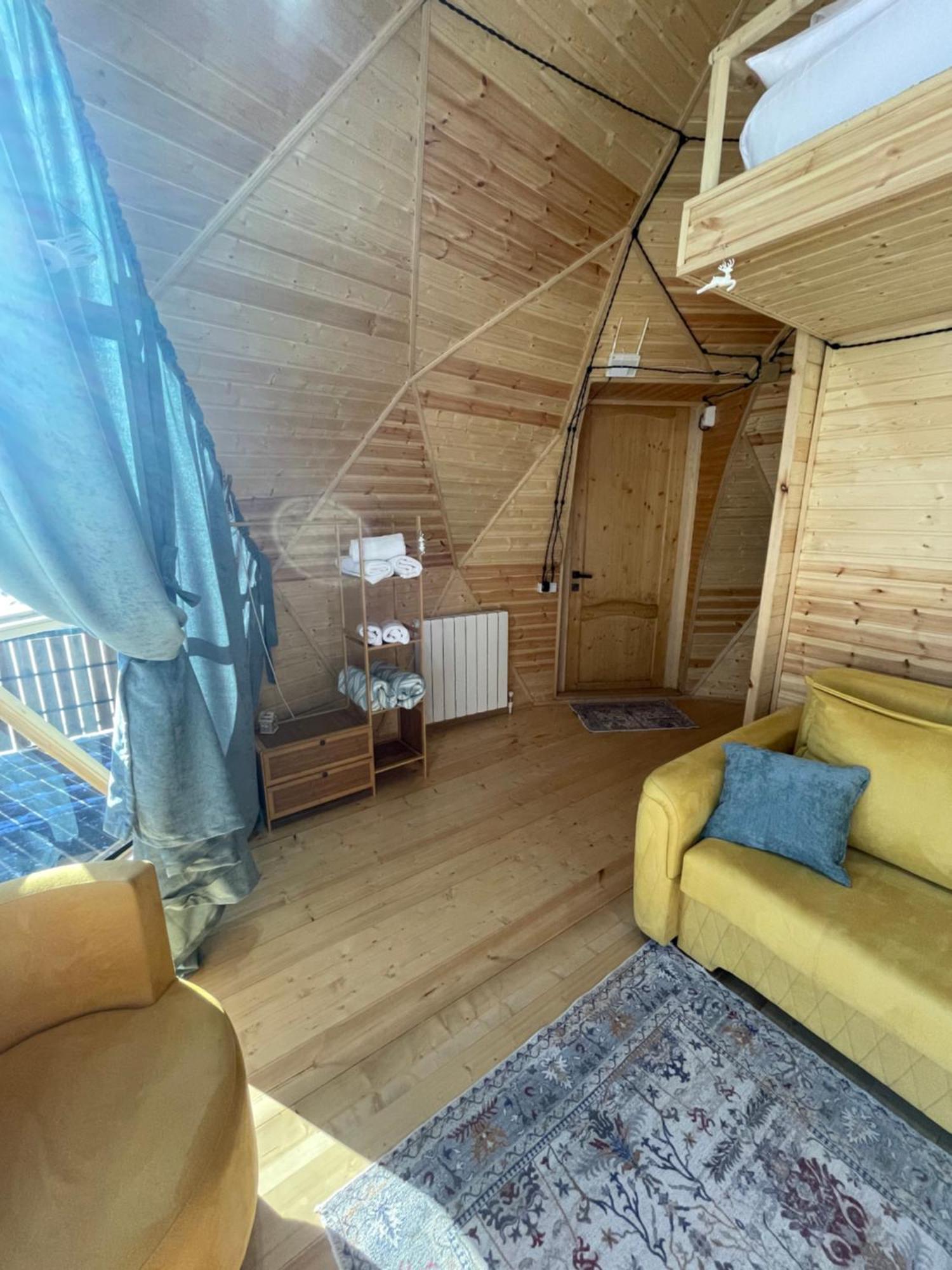 Gabua Glamping Villa Kazbegi Exterior photo